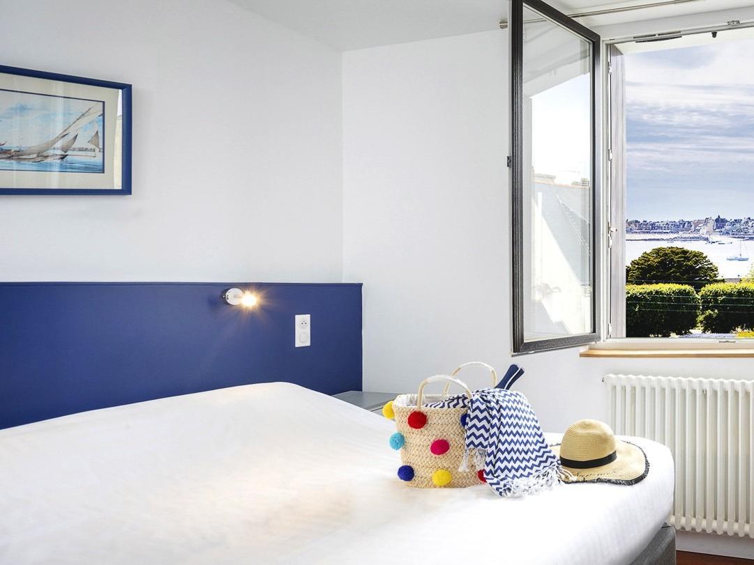 Hotel Spa De La Citadelle Lorient Port-Louis Kültér fotó
